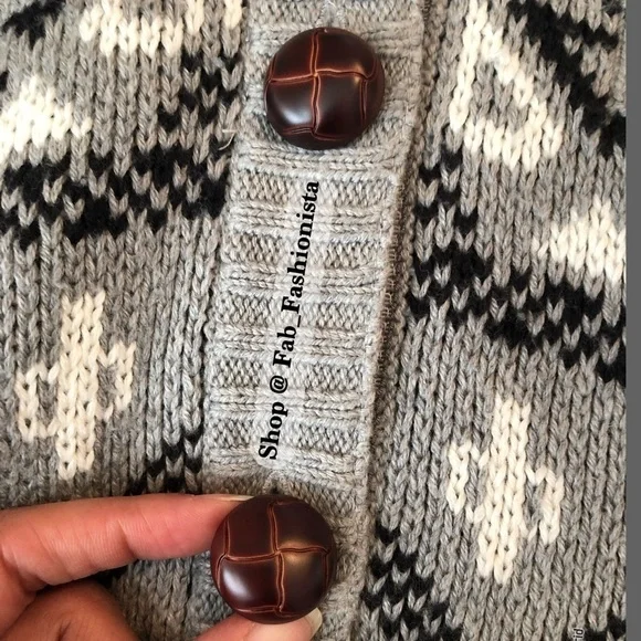 Victoria’s Secret plush cardigan sweater size small